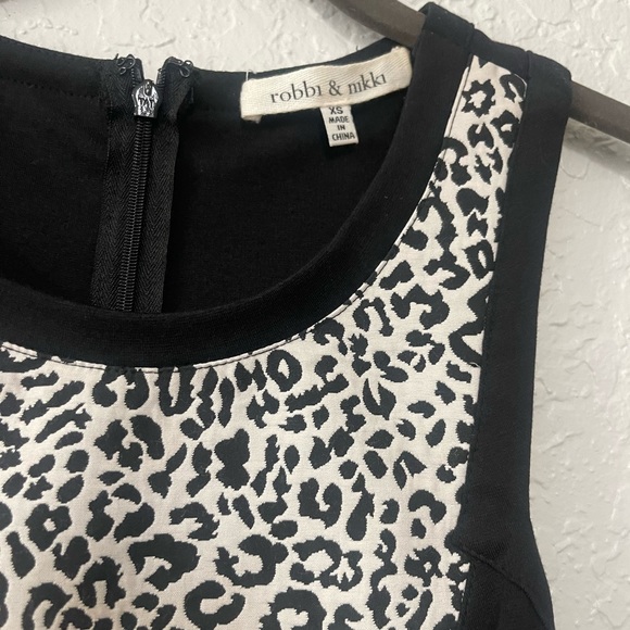 Robbi & Nikki Fit and Flare Black and Leopard dress - XS - Picture 3 of 4